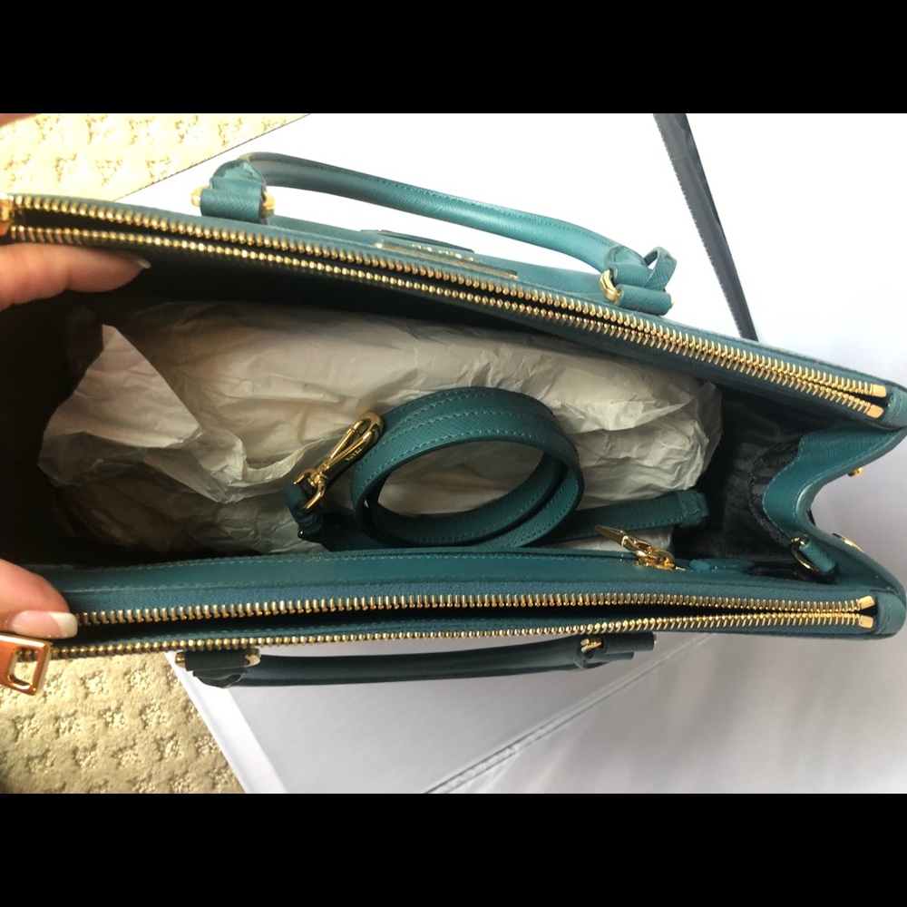 NWT Prada Saffiano Lux Ottanio handbag large 😍 - Picture 7 of 9